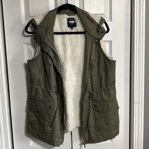 Sherpa lined vest